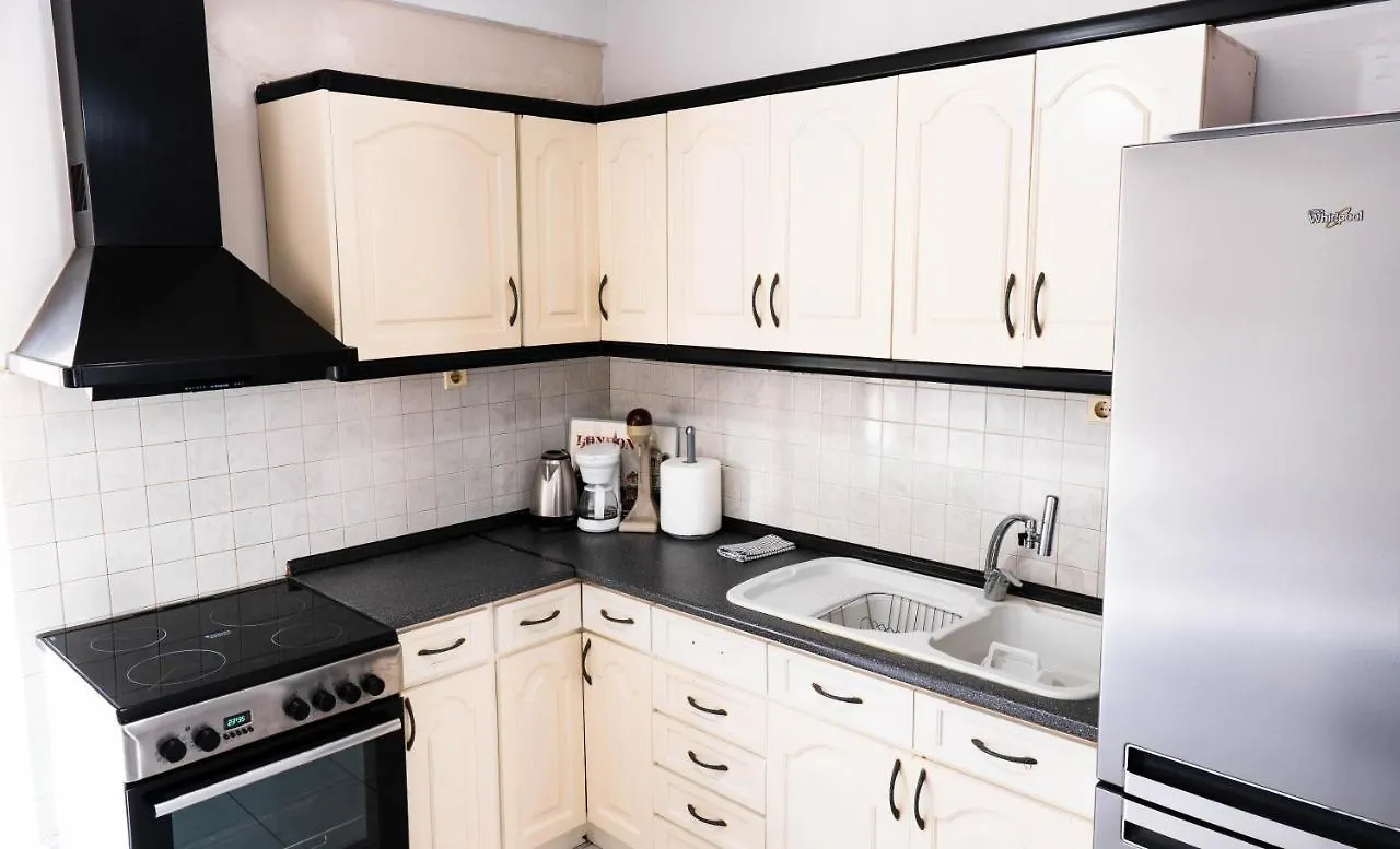 Nice Apartment For 3 Ppl In Toumpa Selanik 0*,